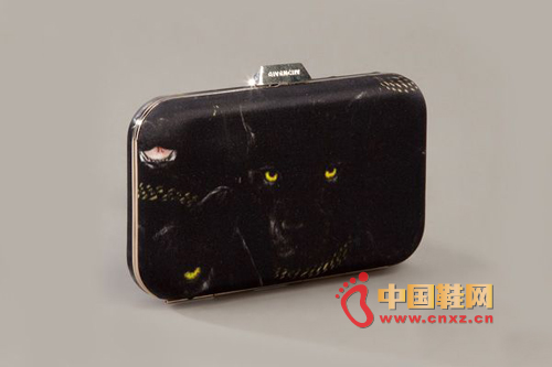 GIVENCHY�ڱ�ͼ�������ְ�