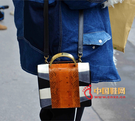 ƴ�����ư���